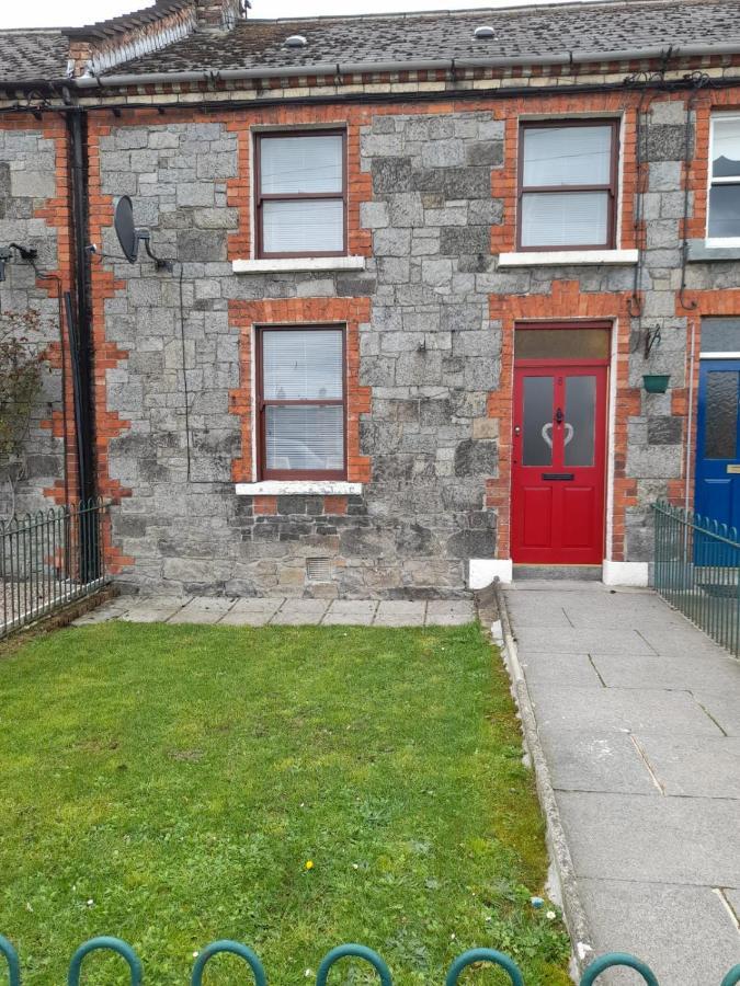 College Square, Terrace House Apartment Bessbrook Exterior photo
